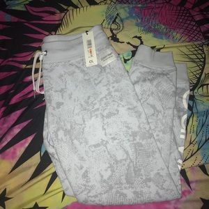NWT Calvin Klein sweatpants S